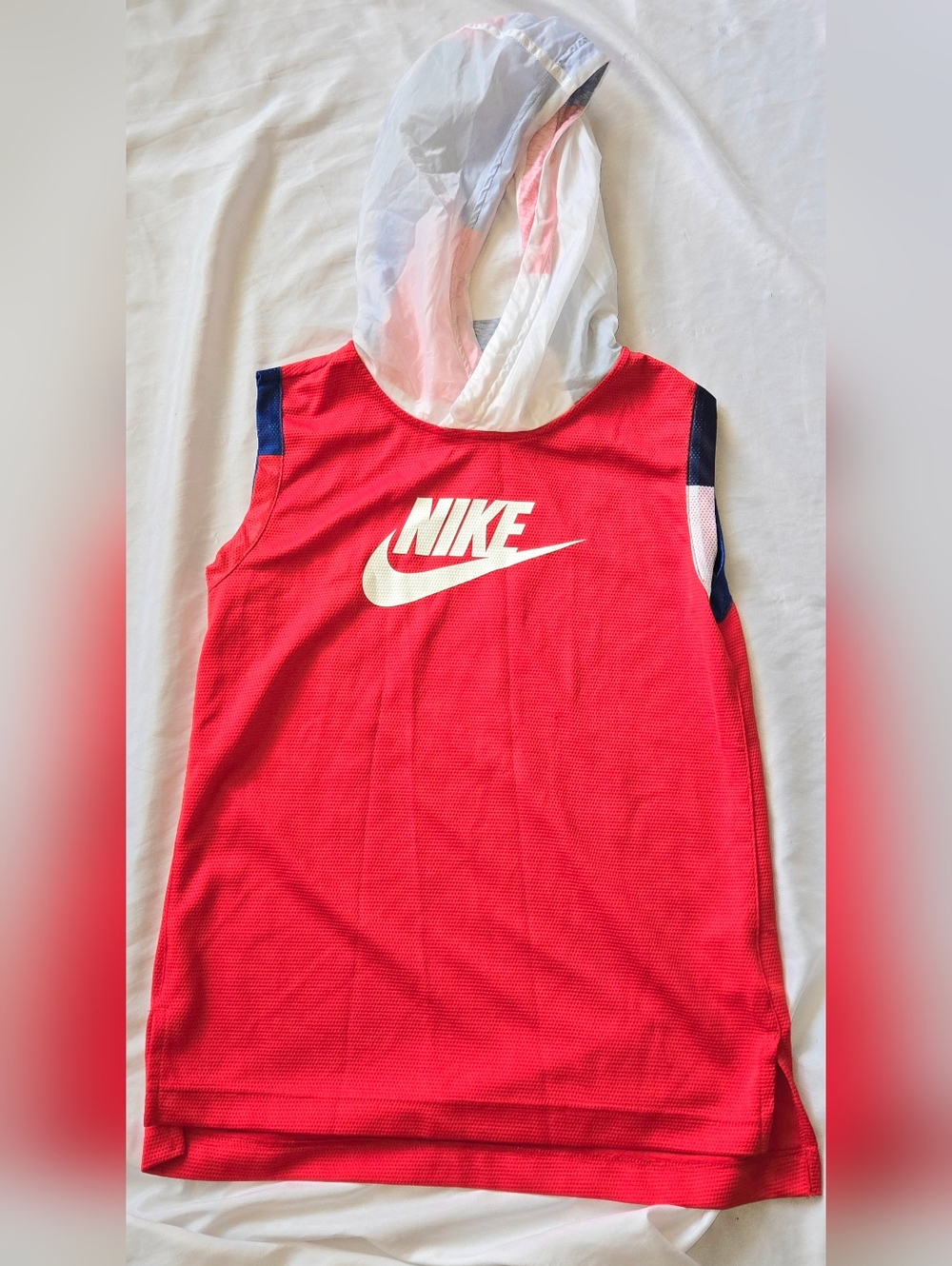 Nike Boys Red Sleeveless Hooded Kids Tank Jersey with White Hood Size Large